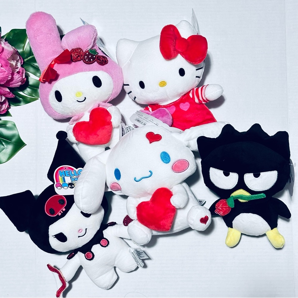 Valentine's Day Hello Kitty Plush 8in NEW